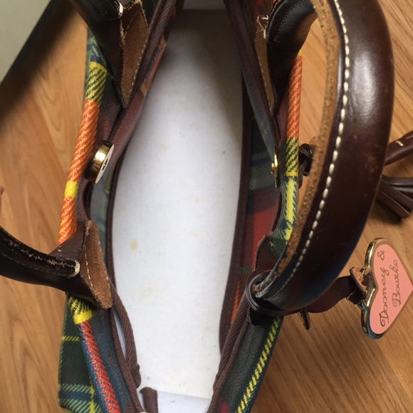 Dooney & Burke handbag - Picture 3 of 8